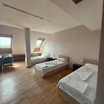 елка Apartmán Burgas City