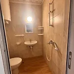 елка Apartmán