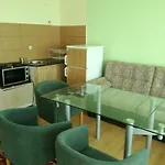елка *