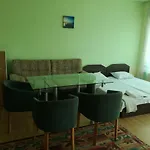 Apartmán елка