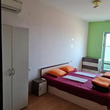 Apartmán елка
