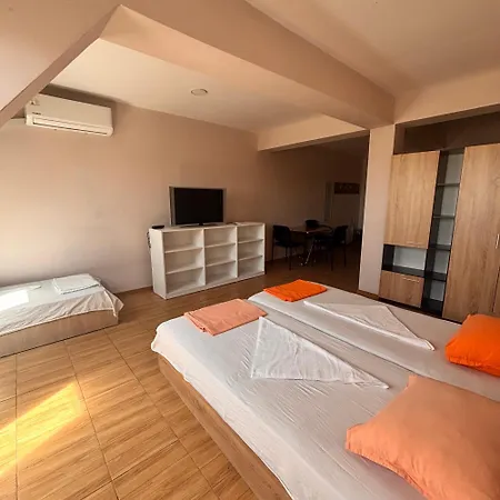 Apartman елка Burgasz