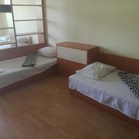 елка * בורגאס