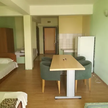 елка * Burgas City